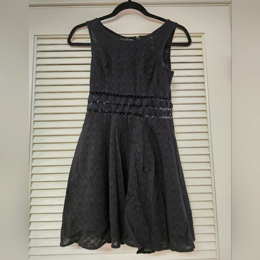 Free People - Daisy Lace Cut-Out Sleeveless Dress With Lining